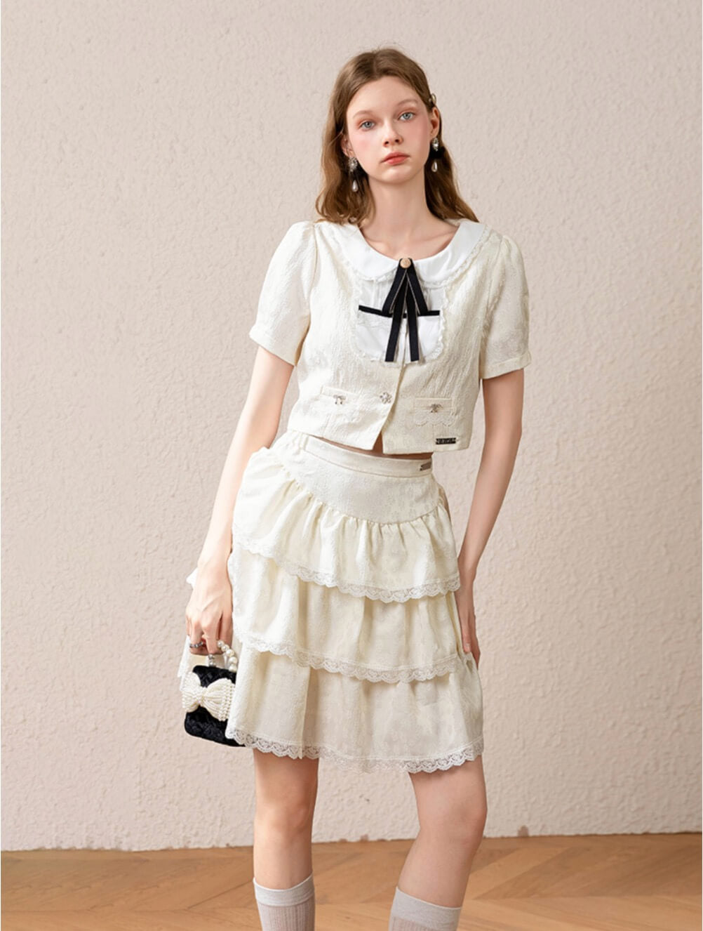 Ribbon Collar Lace Frill Setup