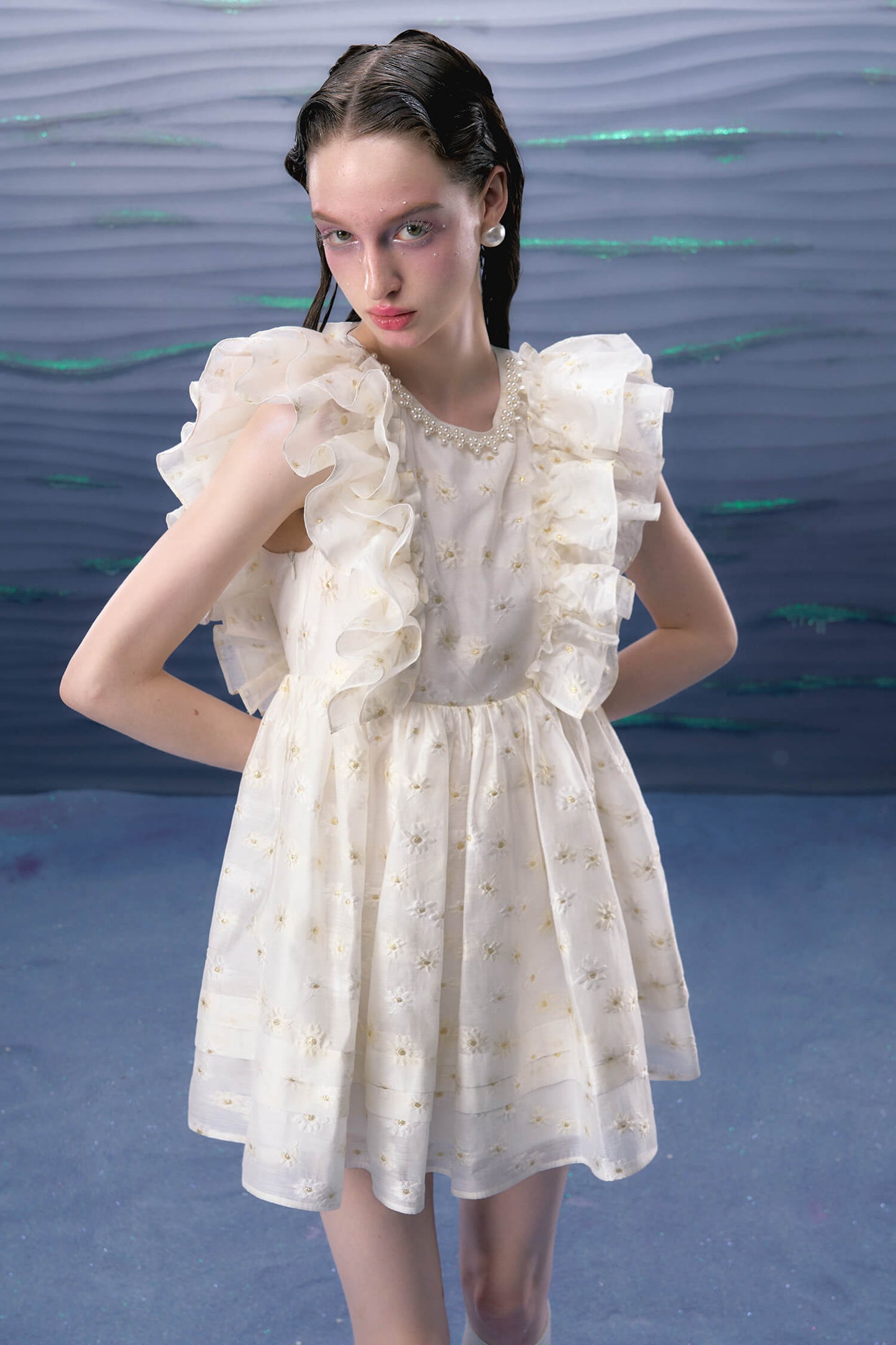 Frill puff daisy flare dress