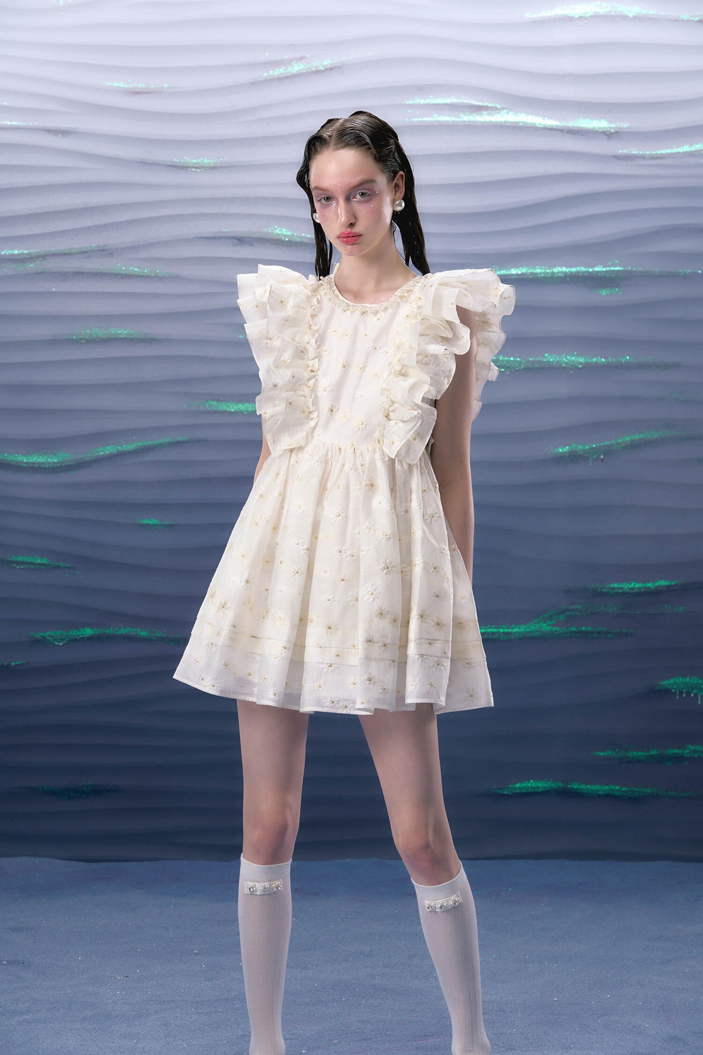 Frill puff daisy flare dress