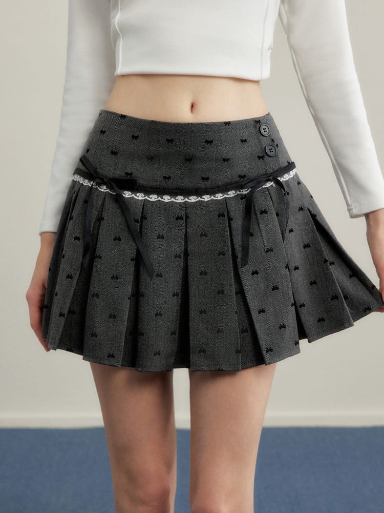 Ribbon Print Monotone Pleated Skirt