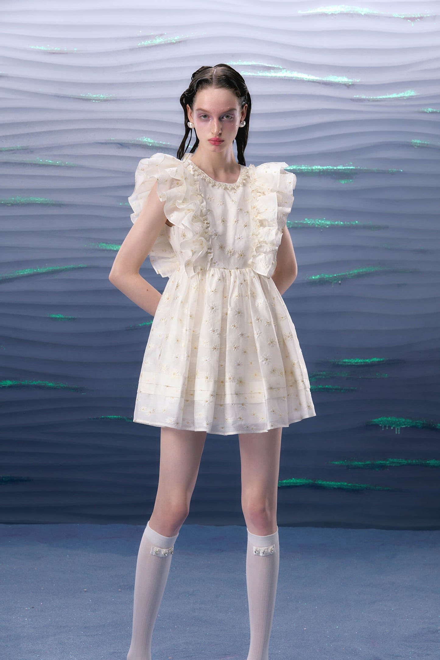 Frill puff daisy flare dress