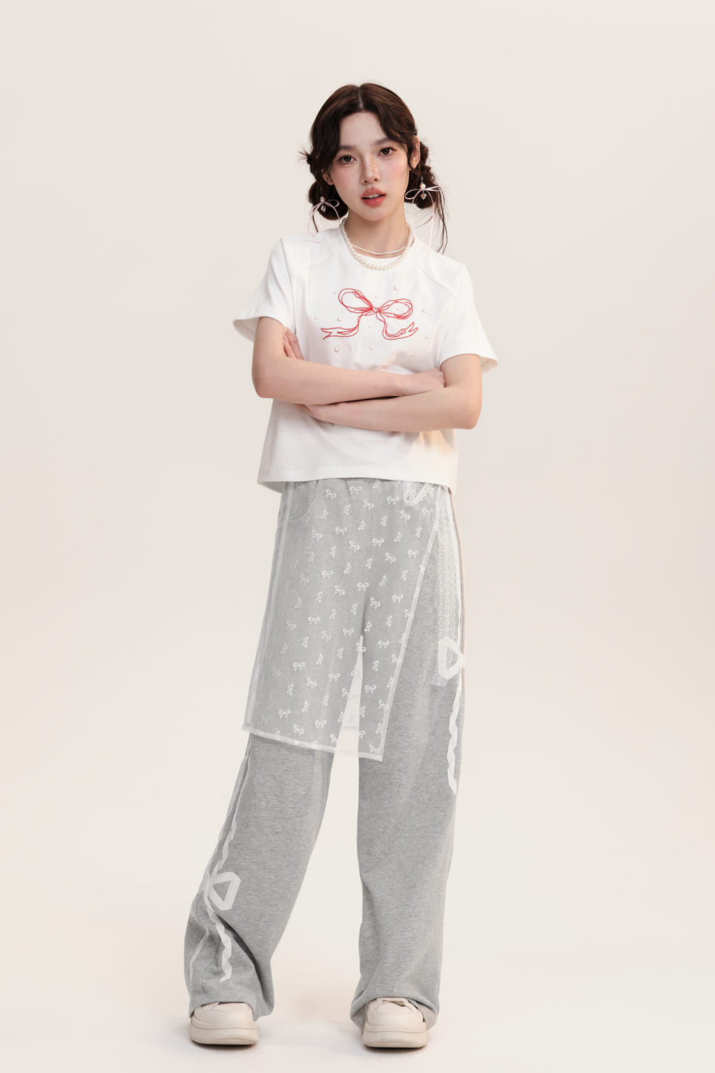 Ribbon & Pearl White T-Shirt