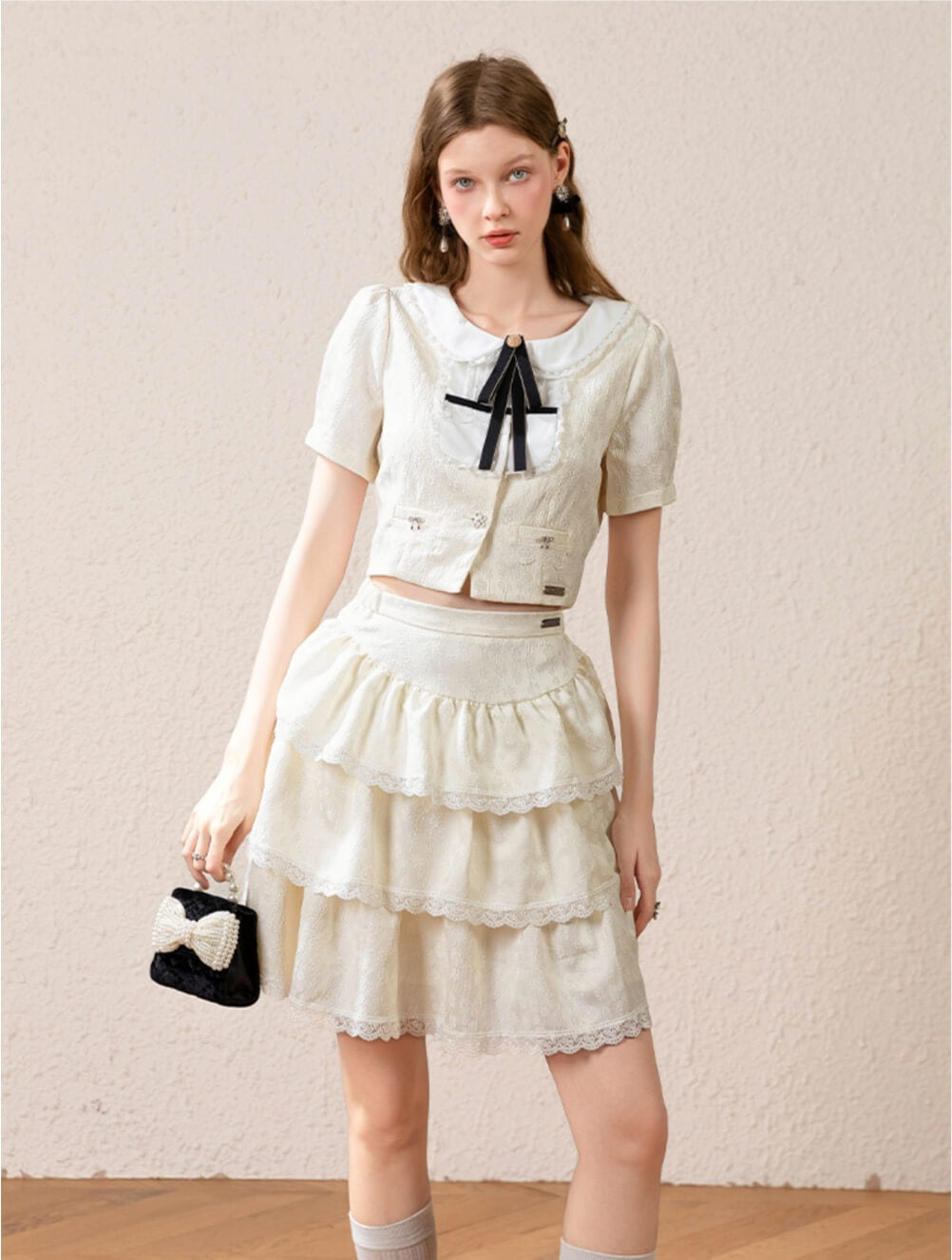 Ribbon Collar Lace Frill Setup
