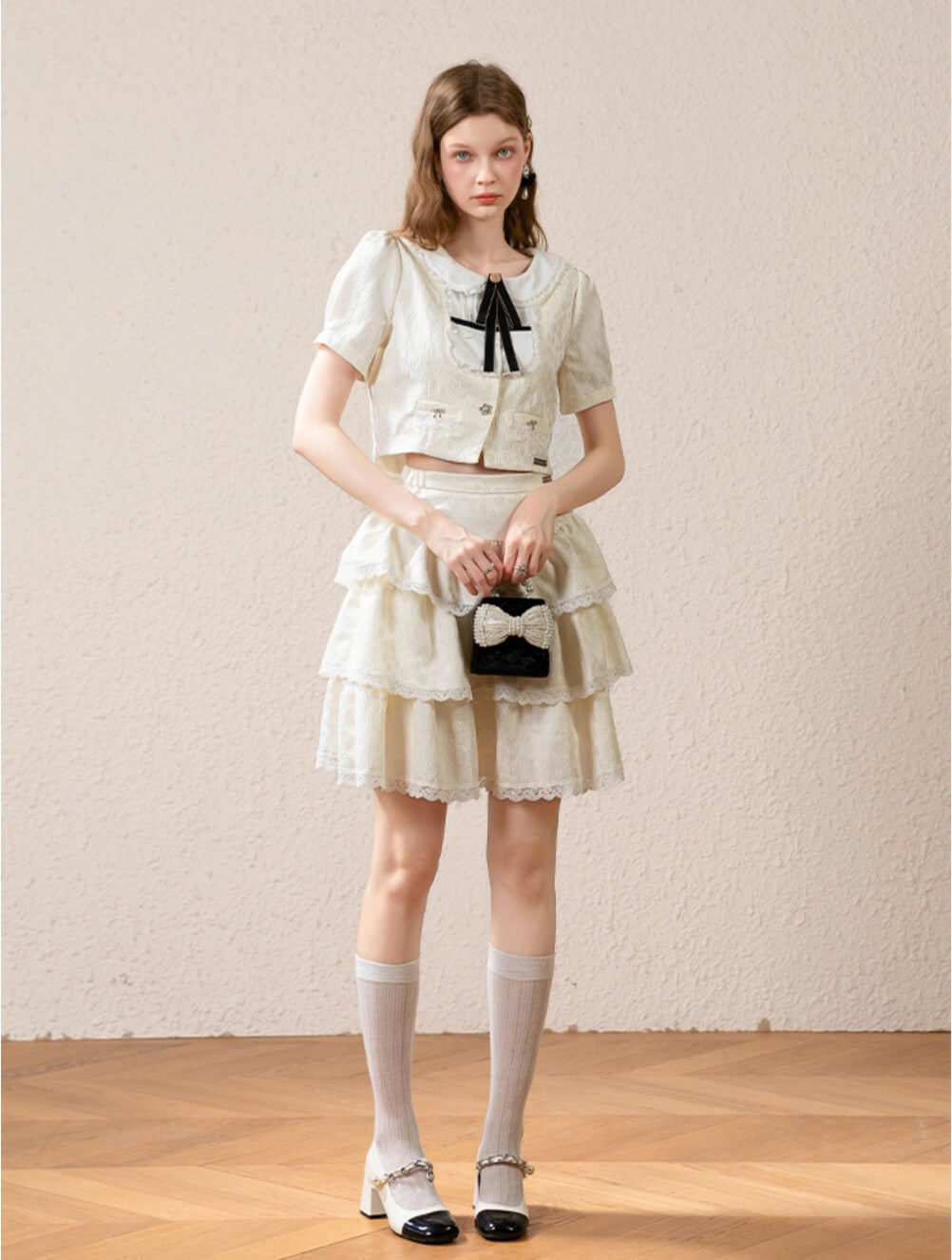 Ribbon Collar Lace Frill Setup