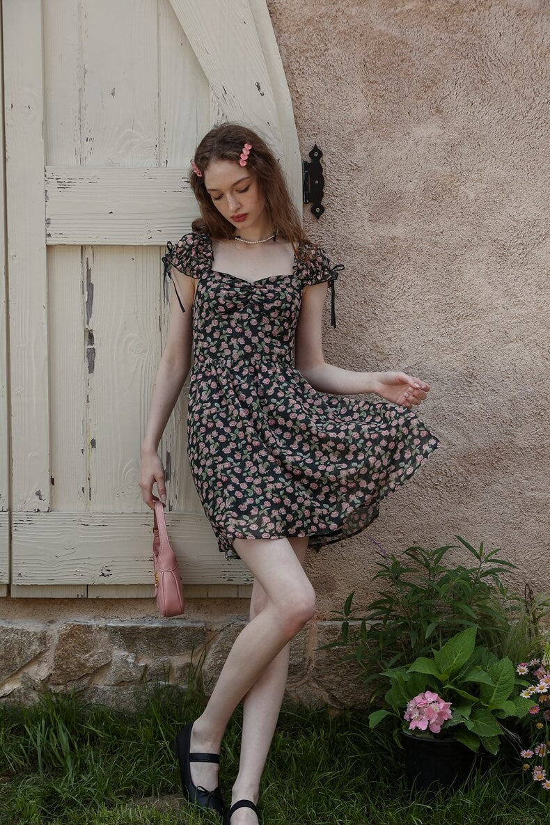 Classical Rose Puff Sleeve Black Dress