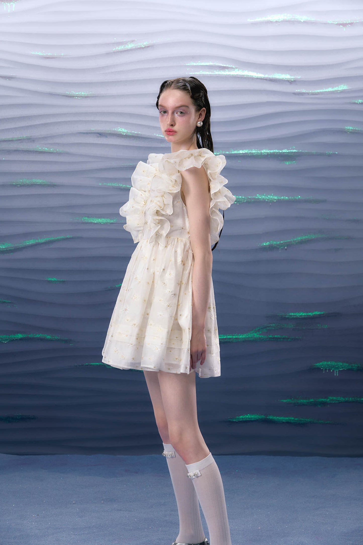 Frill puff daisy flare dress