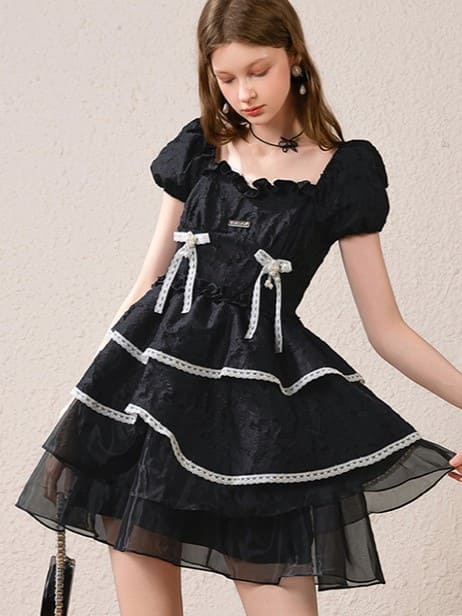 Silver Plate & Back Ribbon Tiered Dress（全2色）