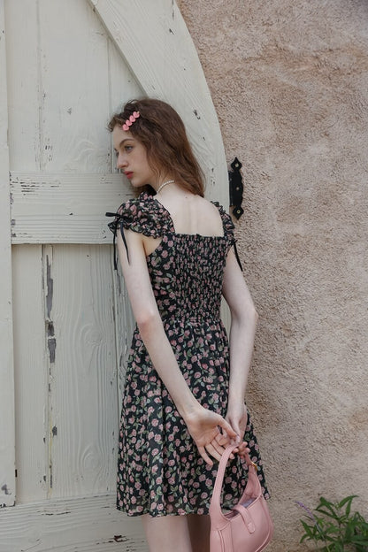 Classical Rose Puff Sleeve Black Dress