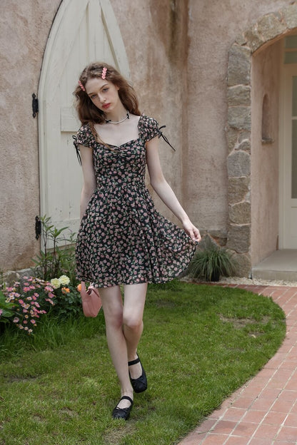 Classical Rose Puff Sleeve Black Dress