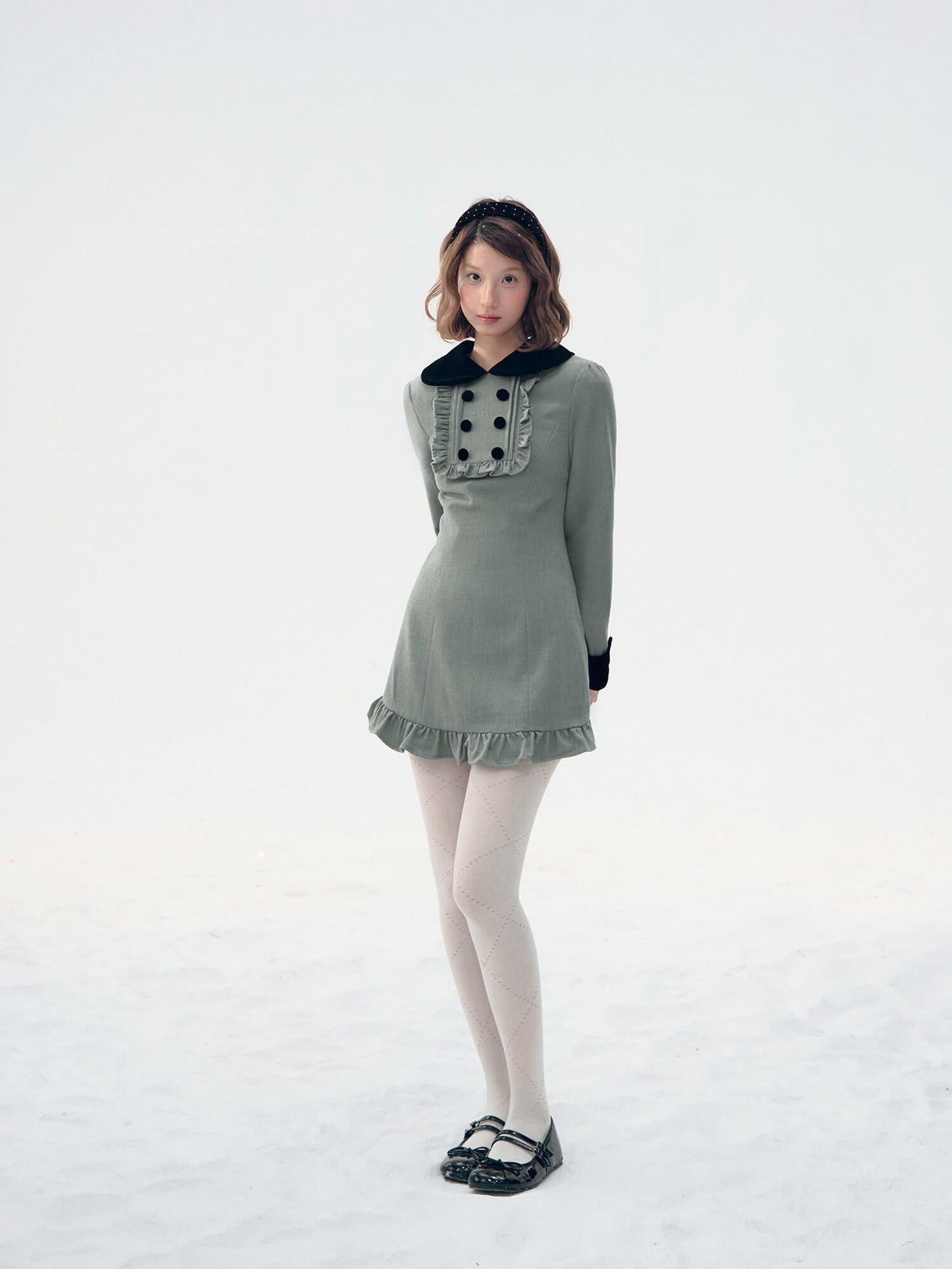 Velvet Collar Classic Frill Dress（全2色）