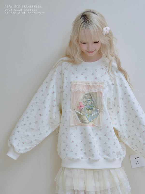 Dreamy Kitten Cameo Sweatshirt