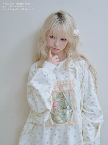 Dreamy Kitten Cameo Sweatshirt