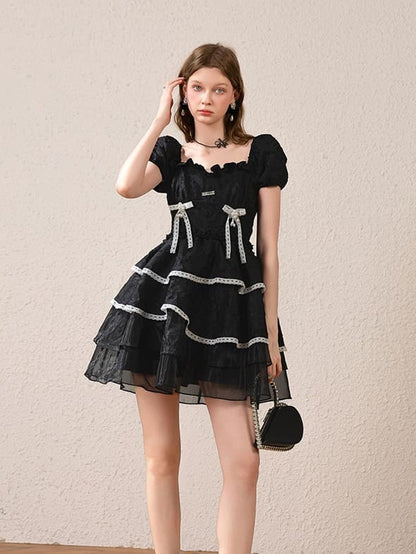 Silver Plate & Back Ribbon Tiered Dress（全2色）
