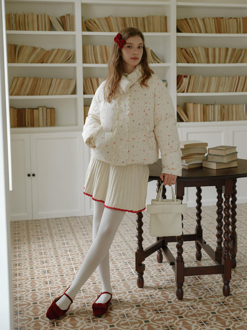 Ribbon Charm Puffy Short Coat