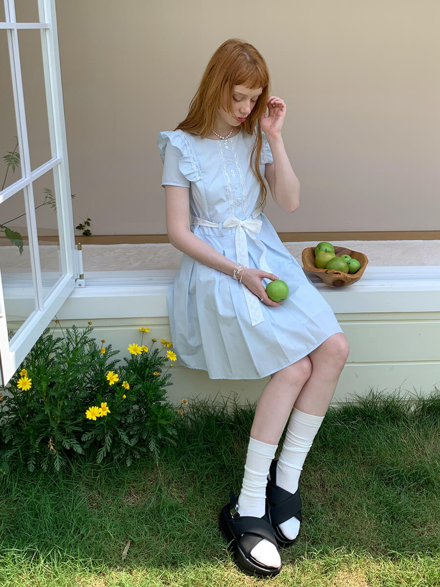 Angelic Puff Sleeve Lace Dress