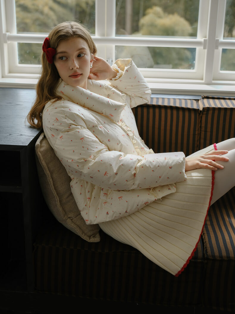 Ribbon Charm Puffy Short Coat