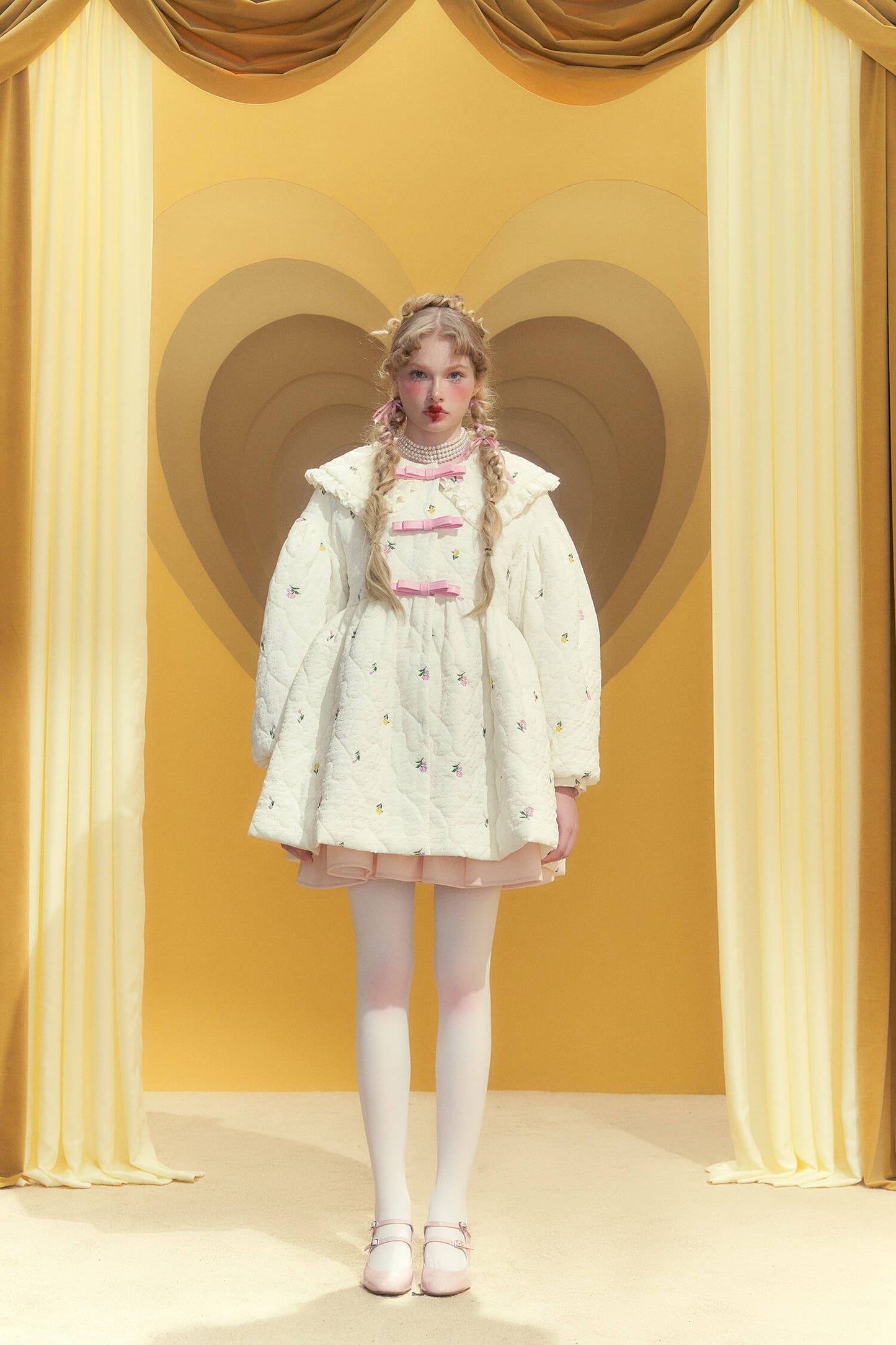 Rosette Charm Puffy Quilt Coat