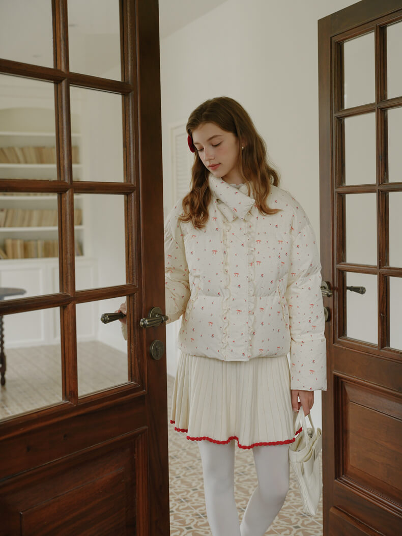 Ribbon Charm Puffy Short Coat