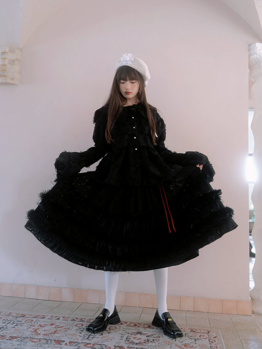 Feather Touch Romantic Blouse（全2色）