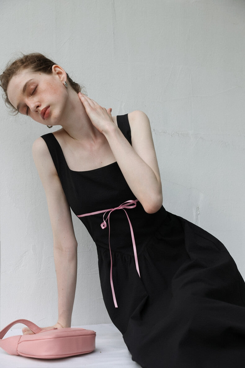 Elegant Ribbon Mode Camisole Dress（全2色）