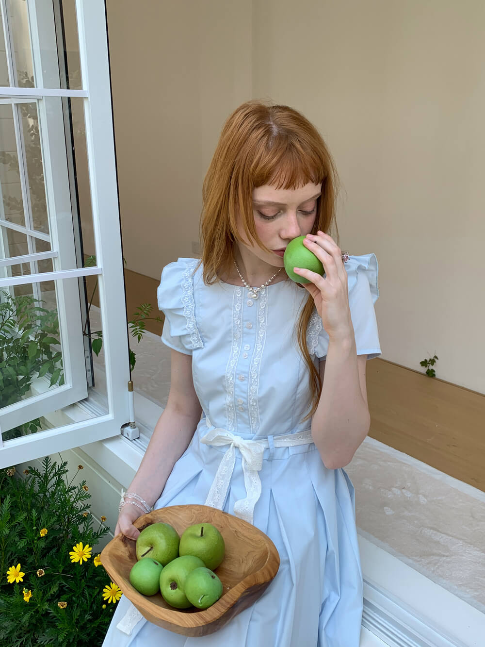 Angelic Puff Sleeve Lace Dress