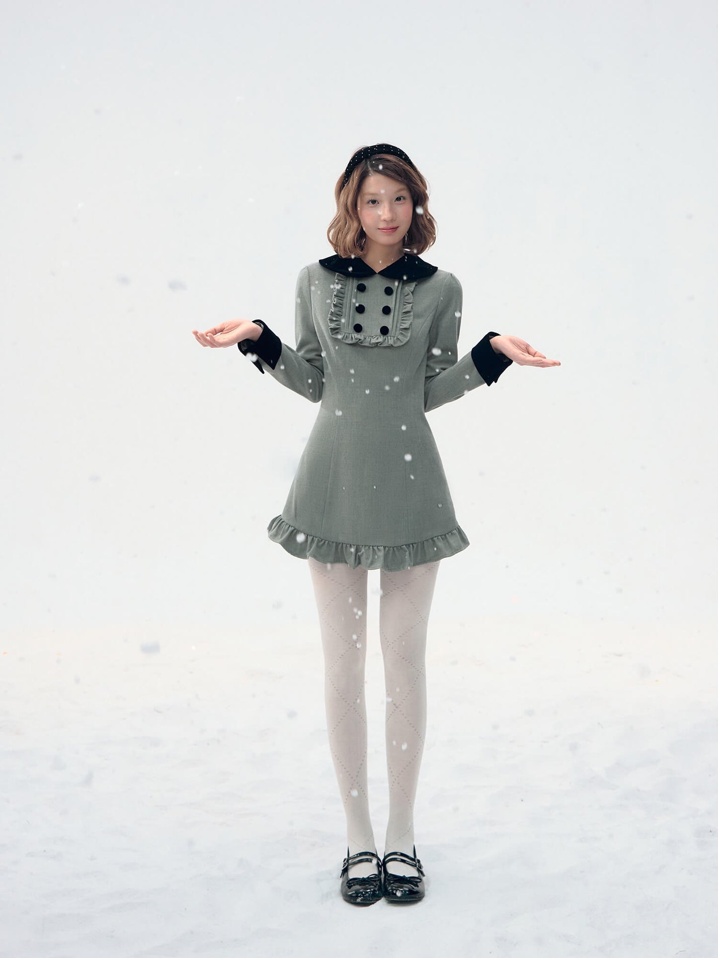 Velvet Collar Classic Frill Dress（全2色）