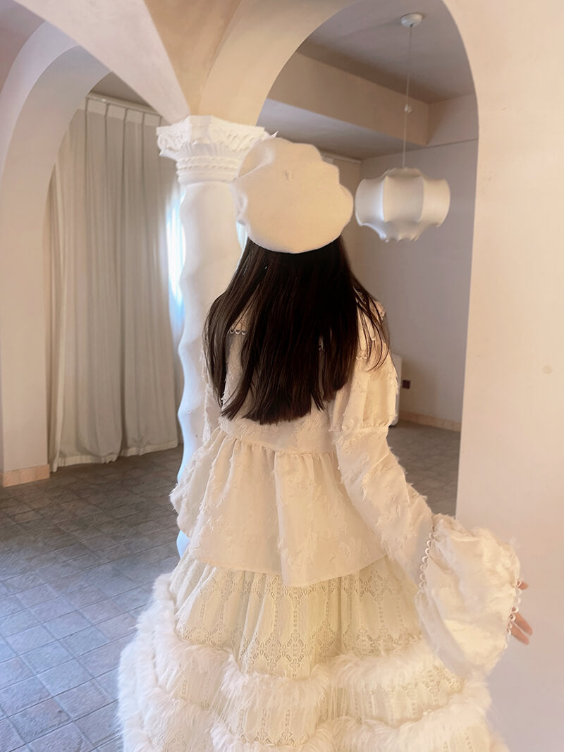 Feather Touch Romantic Blouse（全2色）