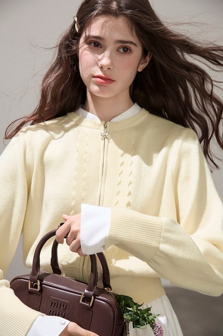 Refined Lace-Line Zip Knit Cardigan