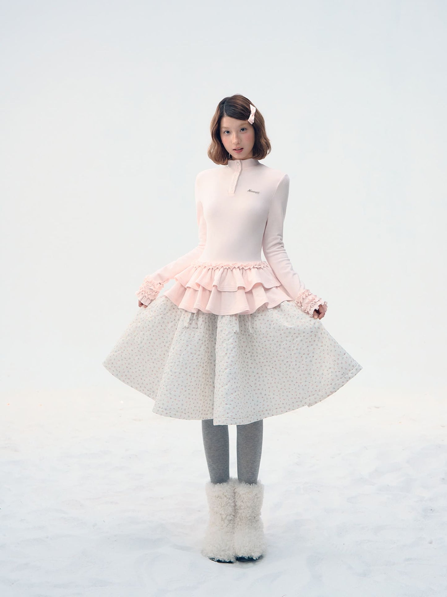 Noble Silhouette Ruffle Trim Top