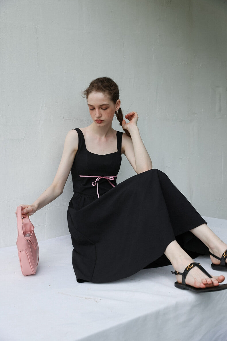 Elegant Ribbon Mode Camisole Dress（全2色）