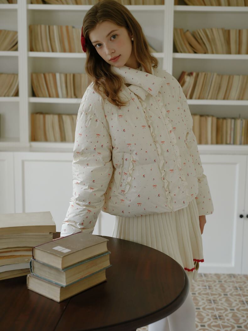 Ribbon Charm Puffy Short Coat
