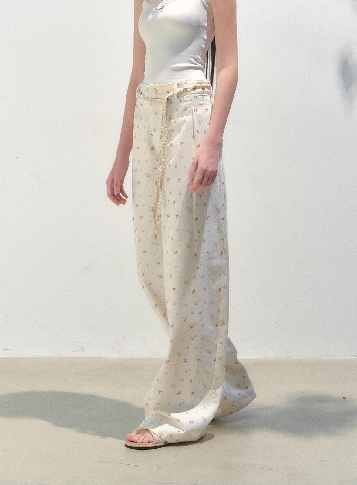 Rosy Lace Flower Coast Pants