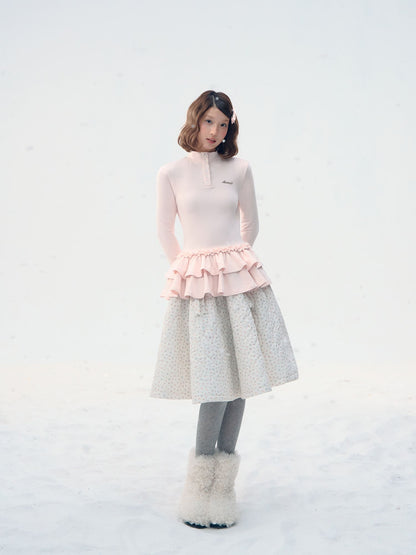 Noble Silhouette Ruffle Trim Top