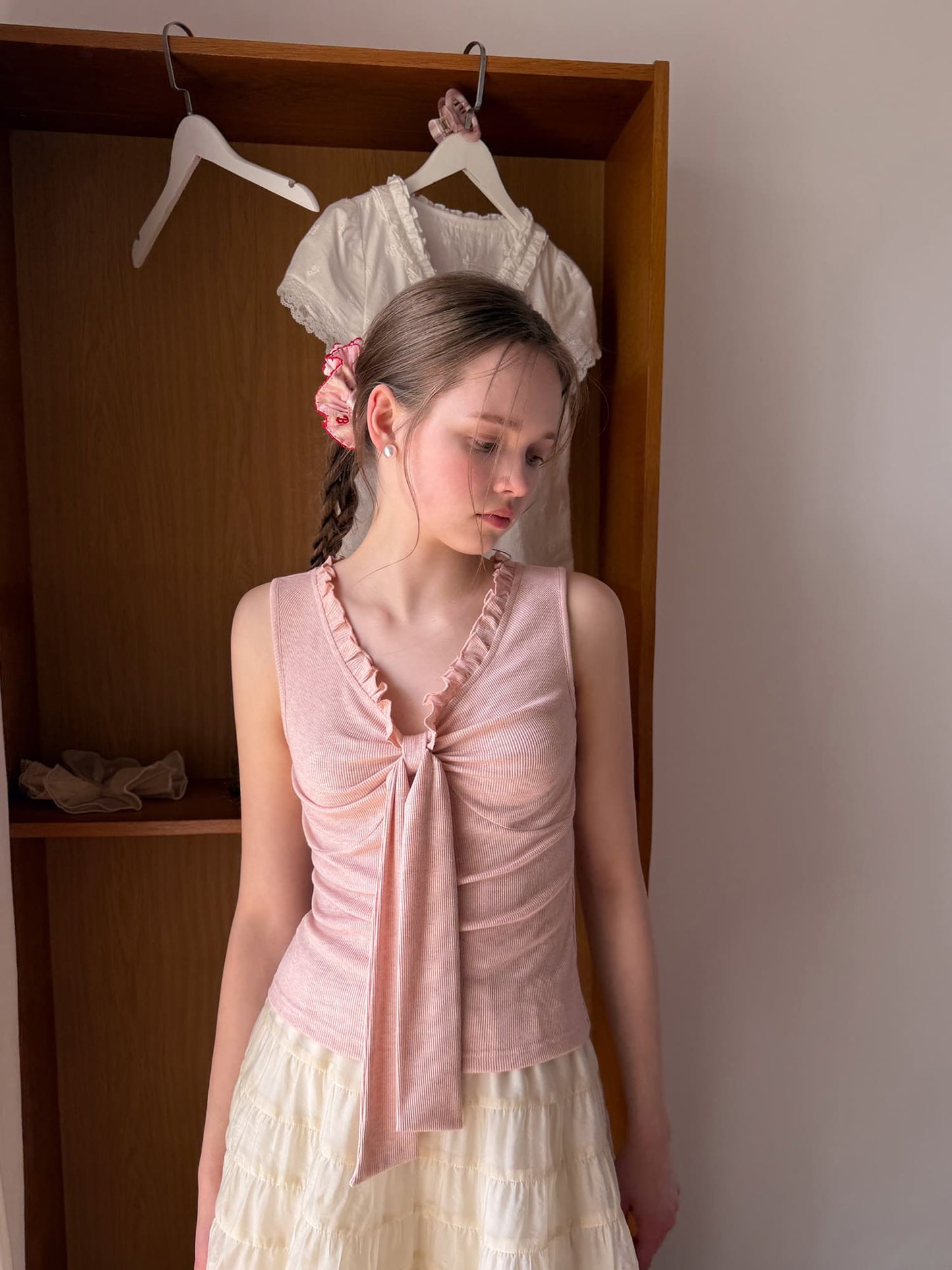 Elegant Ribbon Tie Ribbed Sleeveless Top